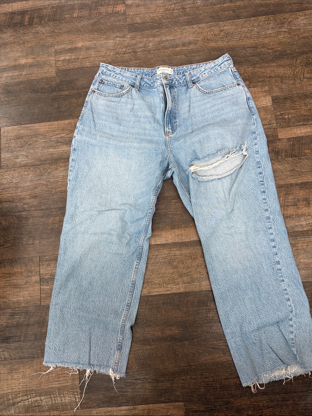 Abercrombie loose high rise jean